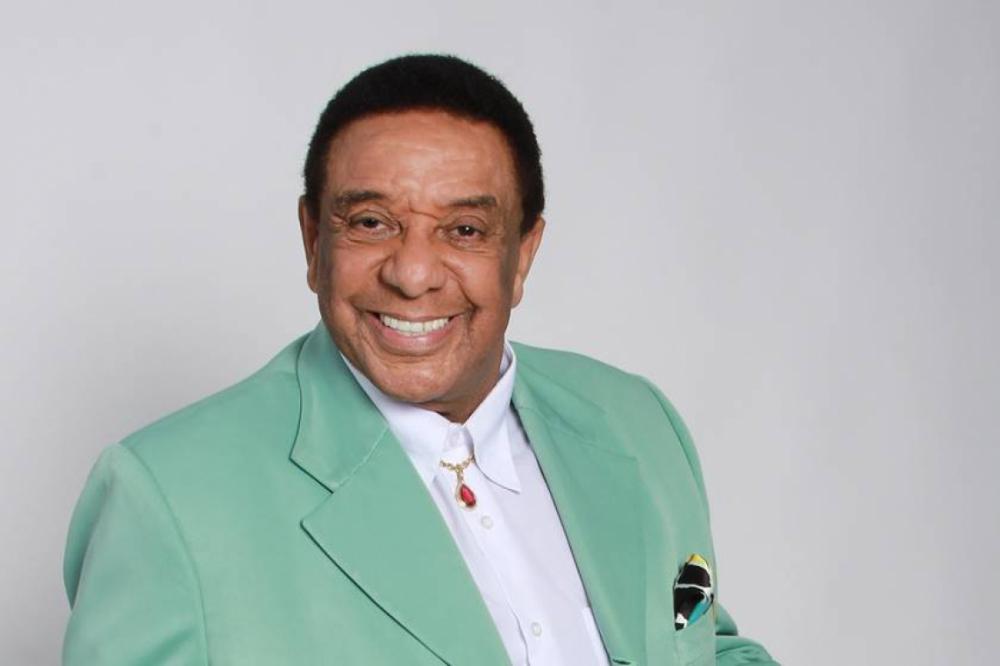 Cantor Agnaldo Timóteo é internado na UTI com Covid-19