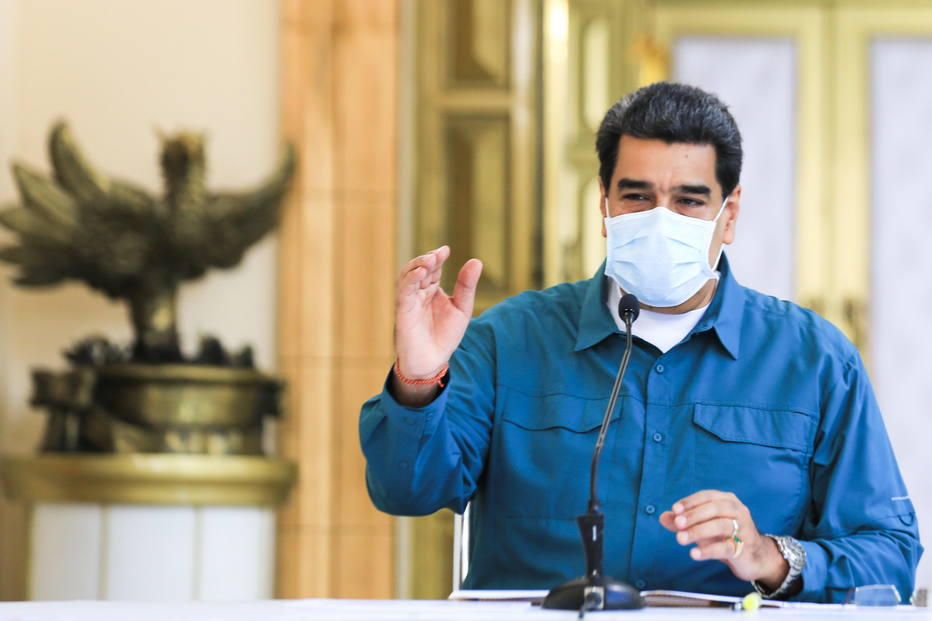 Venezuela decreta 'quarentena radical' e Maduro culpa variante brasileira