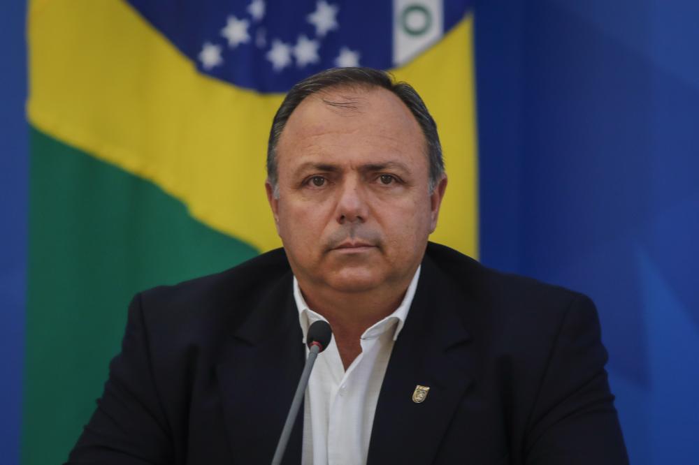 Eduardo Pazuello diz que fica na Saúde até a próxima quarta-feira