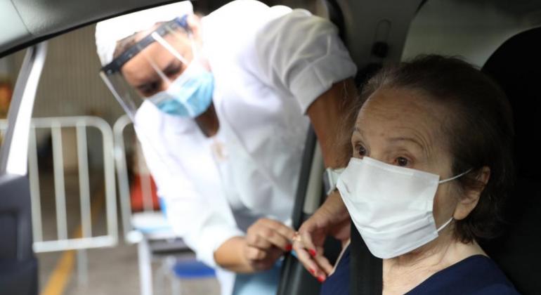 Dias d’Ávila amplia vacinação contra Covid-19 para idosos de 71 e 72 anos nesta quarta 
