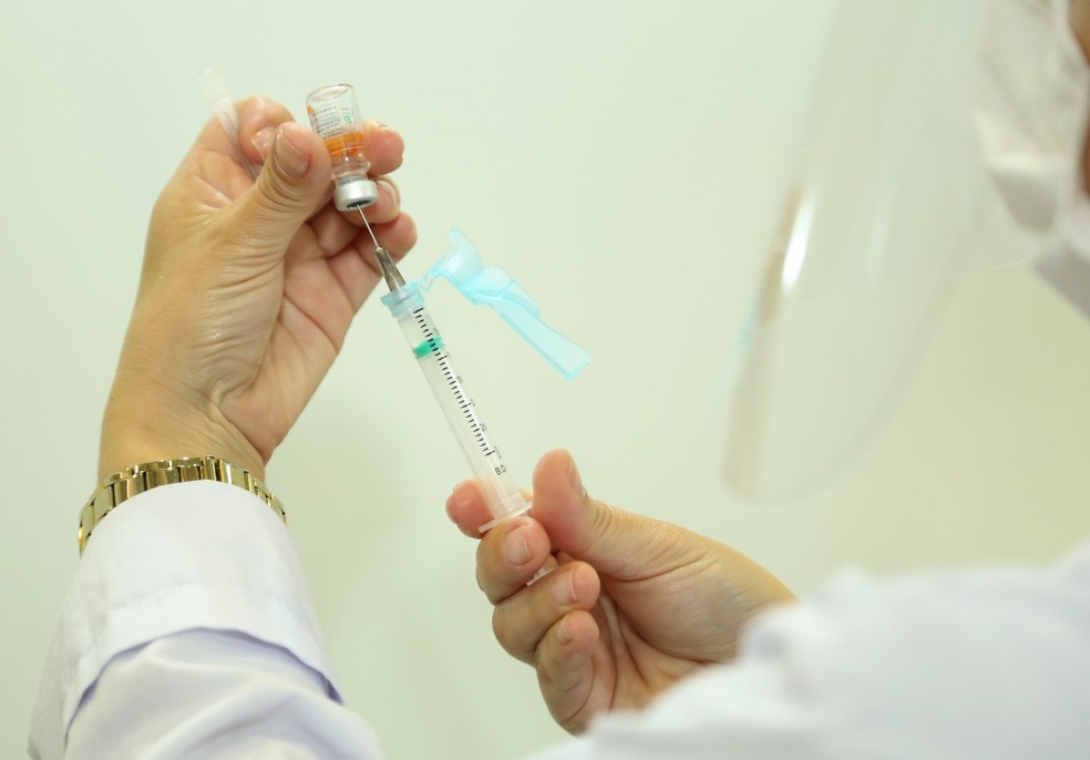 Dias d'Ávila recebe 1.390 novas doses de vacinas AstraZeneca e CoronaVac
