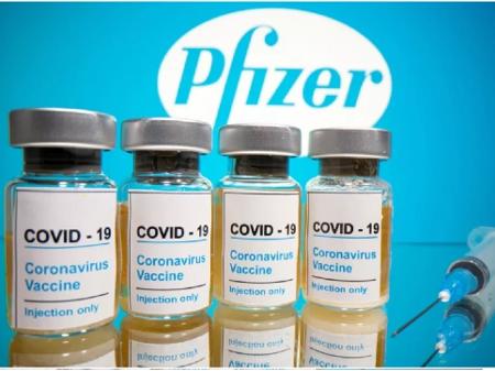 Vacinas da Pfizer e Moderna são eficazes no controle da Covid após 1ª dose, diz estudo
