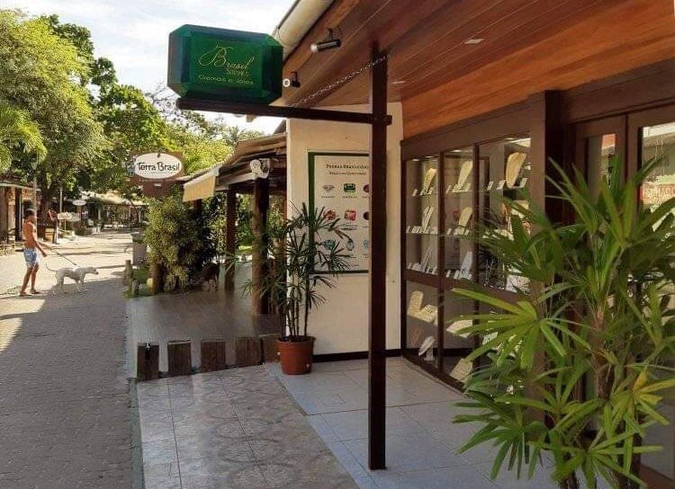 Joalheria é arrombada e tem peças furtadas no Centro de Praia do Forte