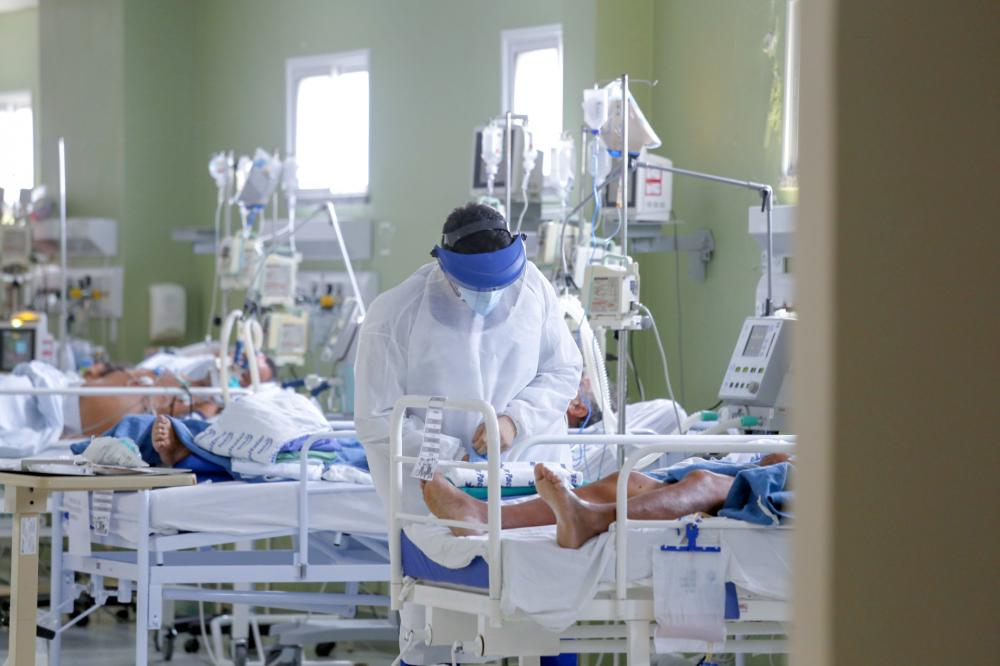 Metade dos pacientes internados em UTI por Covid-19 no SUS morre 