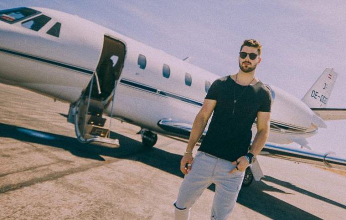 Alok vende avião para pagar equipe e evitar demissão em massa