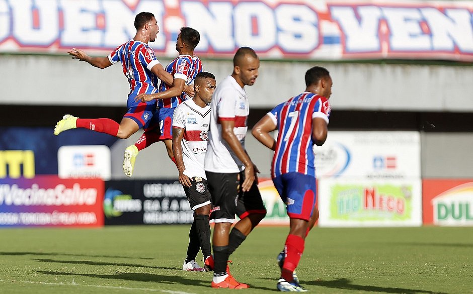Bahia vence Atlético de Alagoinhas e volta a respirar no Baianão