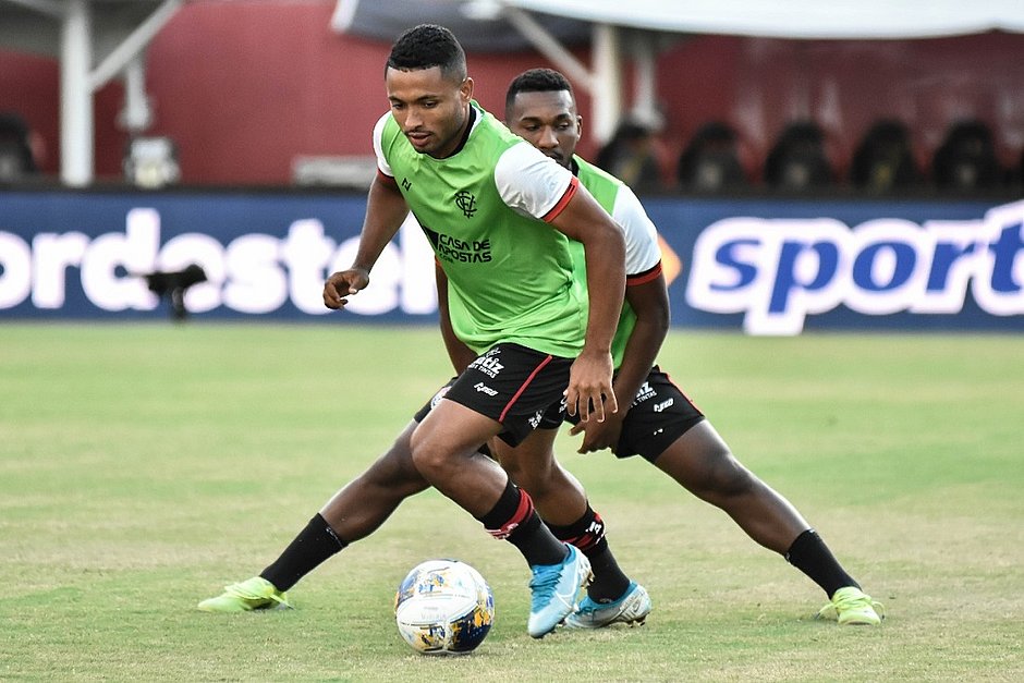 Invicto há oito jogos, Vitória decide vaga na Copa do Brasil