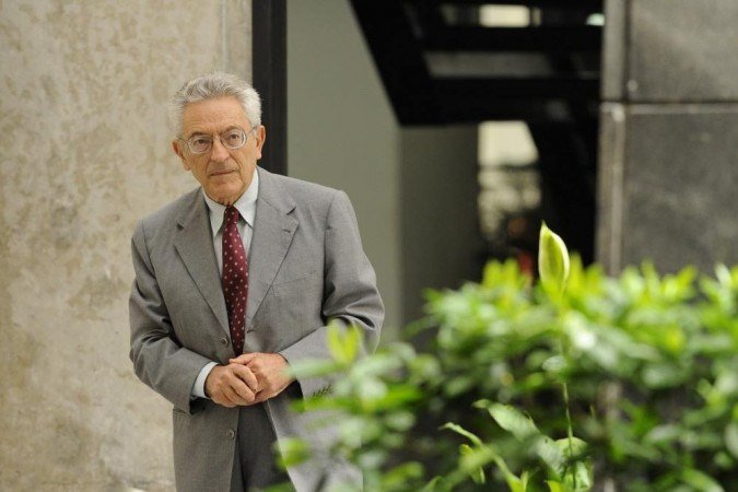 Morre o crítico literário Alfredo Bosi, vítima da covid-19