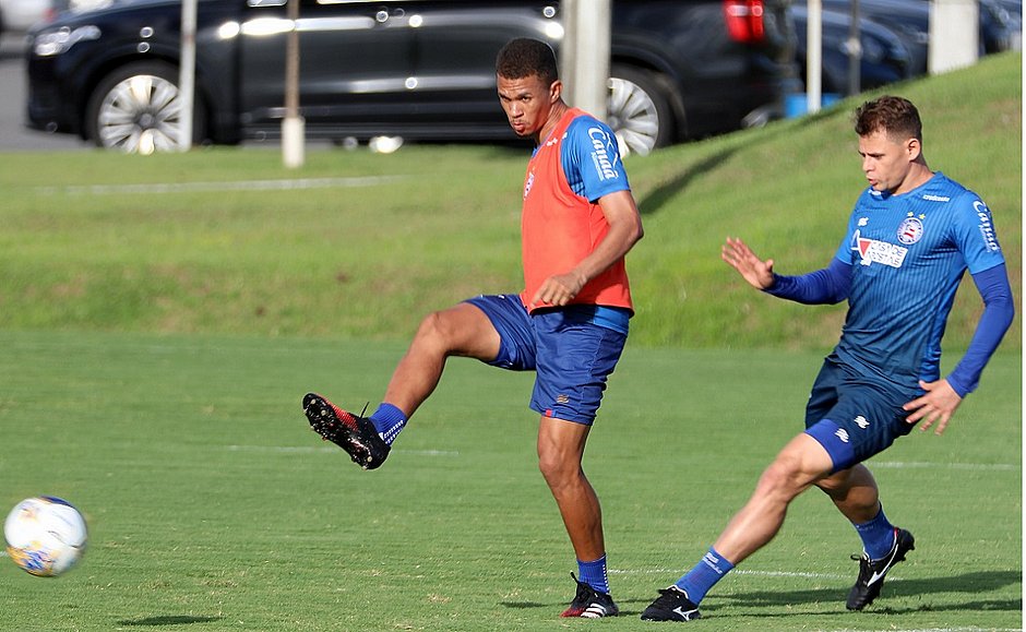 Entre saídas e chegadas, Bahia já reformulou 40% do elenco