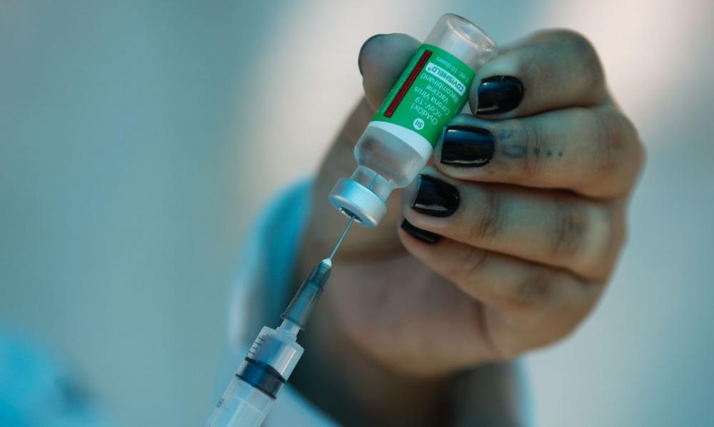 Brasil deve receber próximo lote de vacinas da Covax Facility neste mês