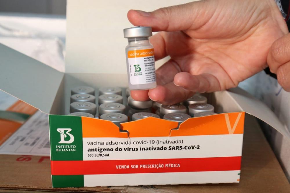 Bahia receberá 396 mil doses da vacina contra covid-19 nesta sexta (16)