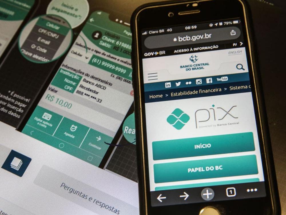 Pix vai permitir movimentação de auxílio emergencial a partir do fim de abril