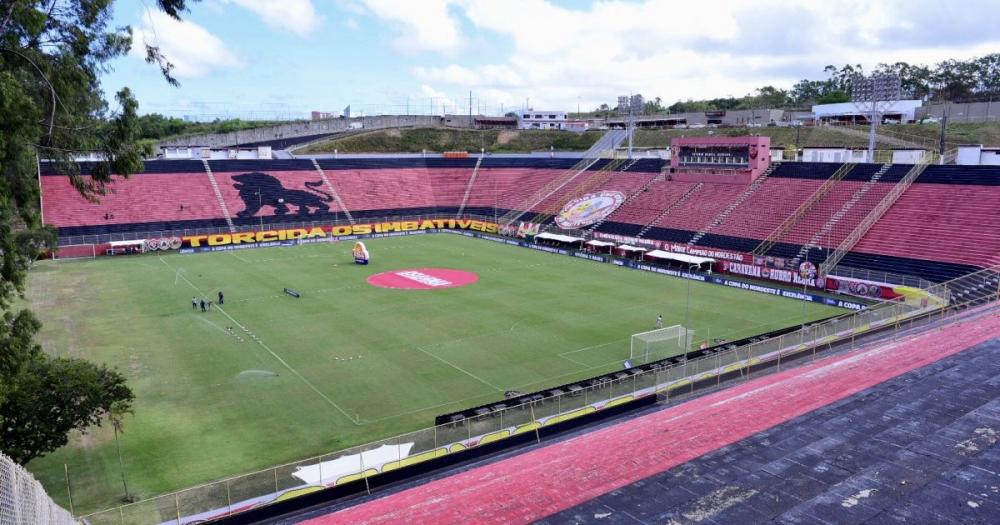 De olho no G-4, Vitória enfrenta o Jacuipense no Barradão