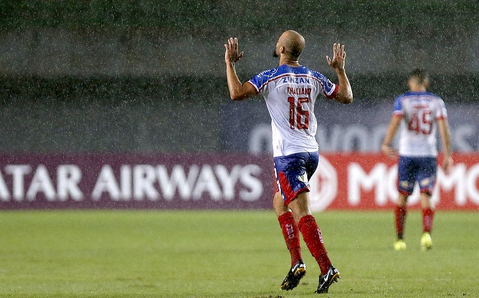 'Se tratando da tabela e do Bahia, é lamentar', afirma Thaciano