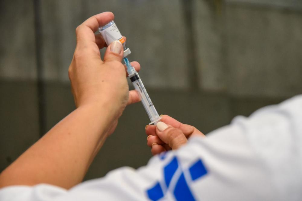 Trabalhadores da Educação de qualquer idade podem se vacinar em Mata de São João