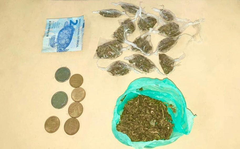Suspeito de homicídio é preso com droga em Dias d'Ávila