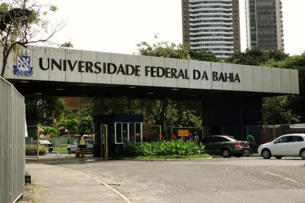 Com perda de verba, Ufba corta pela metade auxílio de inclusão digital para estudantes