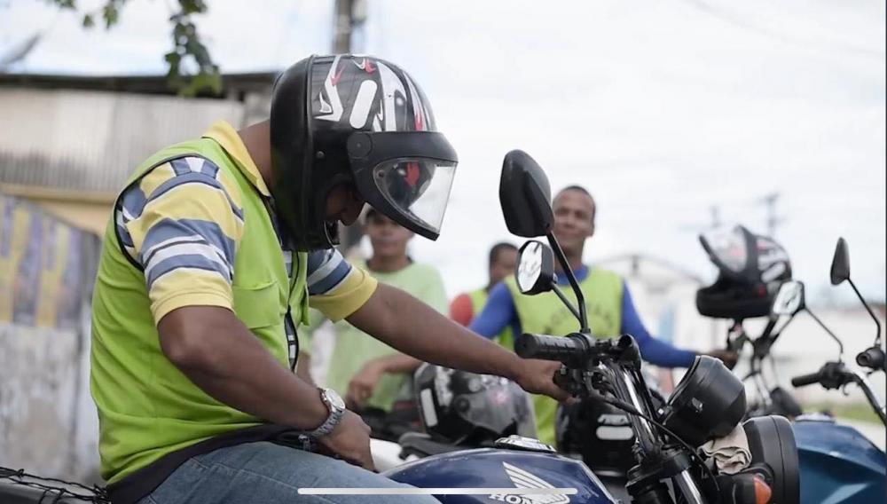 Câmara Matense aprova projeto que regulamenta serviços de mototáxi