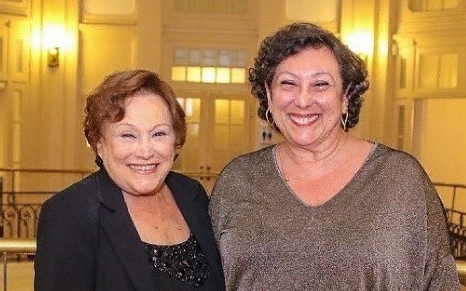 Barbara Bruno recebe alta hospitalar após internação por covid-19