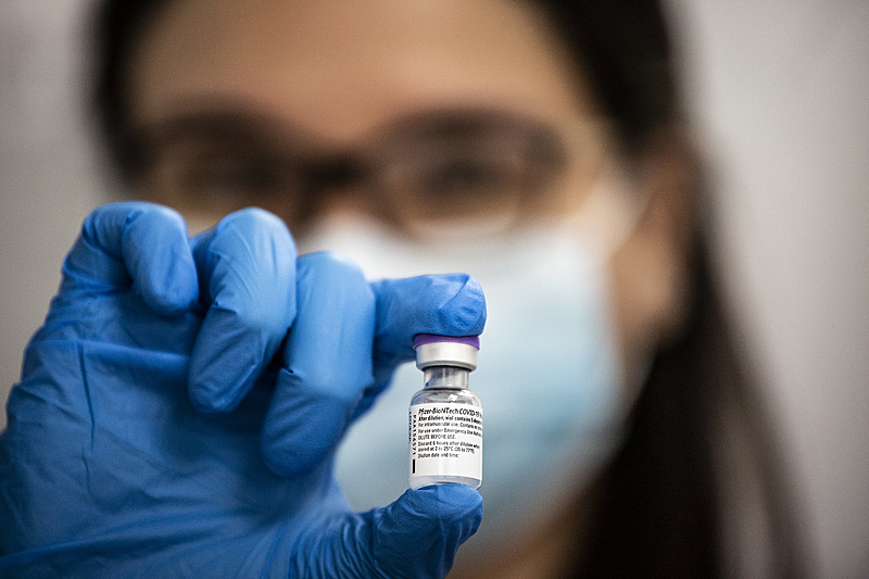 Novo lote com quase 630 mil vacinas da Pfizer chega ao Brasil nesta quarta