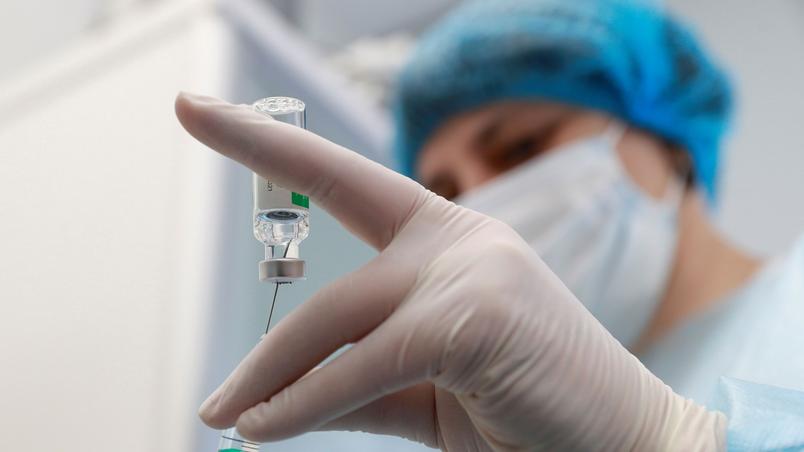 Fiocruz recebe nova remessa de insumo para produzir vacina