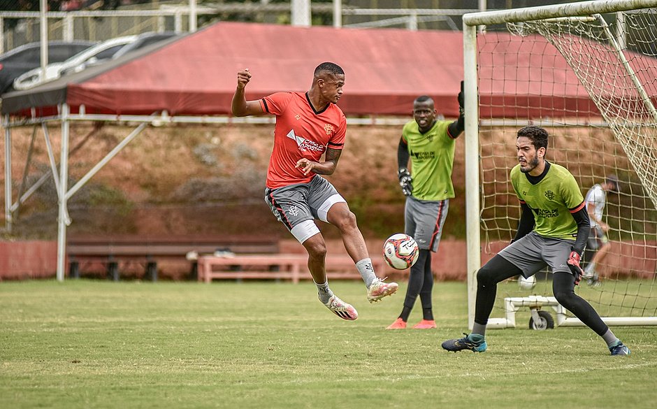 Vitória não terá Wallace nem Eduardo na estreia contra o Guarani