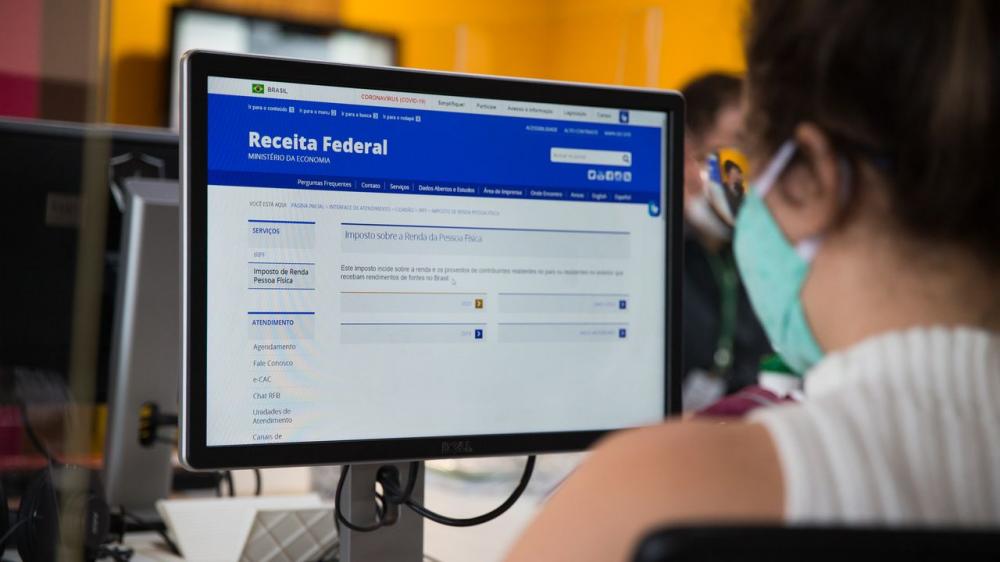 Contribuinte com pendência deve entregar declaração e retificar depois 