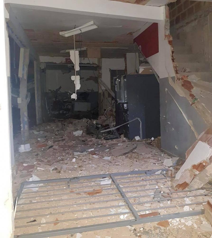 Bandidos explodem agência bancária em Barra do Pojuca
