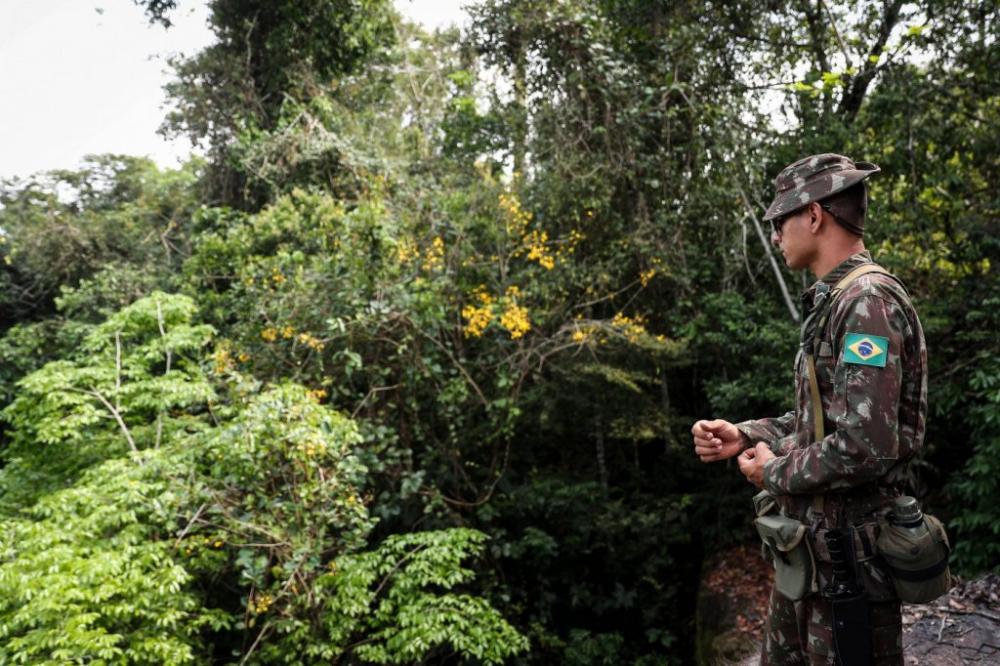 Bolsonaro autoriza novo decreto de atuação das Forças Armadas na Amazônia