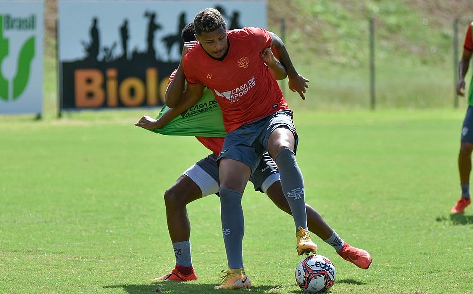 Após vaga, Vitória vira a chave e encara o Operário-PR na Série B