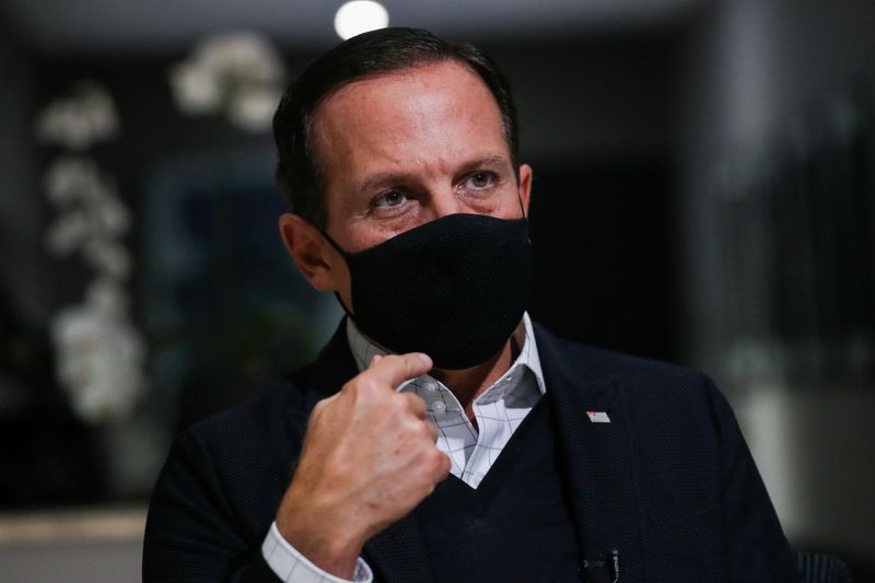 SP diz que vacinará toda população adulta até 15 de setembro
