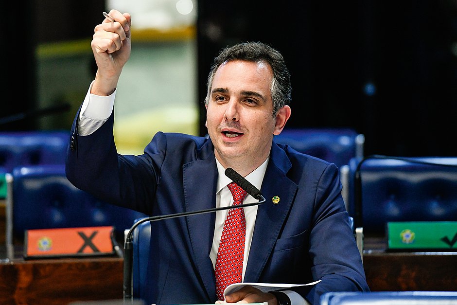 Rodrigo Pacheco admite ser 'possível' voto impresso em 2022