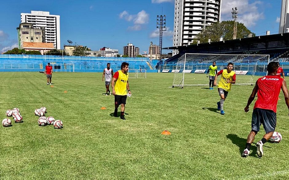 Após empate com Remo, Vitória treina em Belém e volta a Salvador