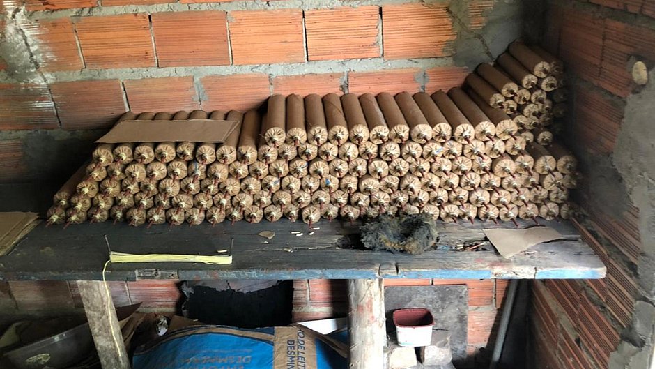 Bombeiros notificam fábrica clandestina de fogos em Alagoinhas