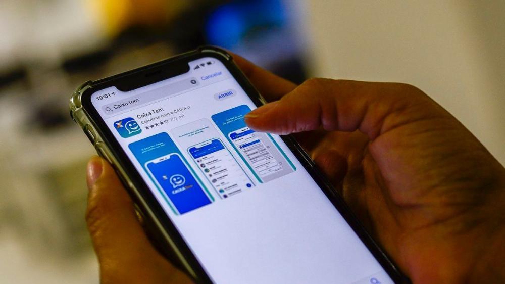Caixa paga hoje 3ª parcela do auxílio para nascidos em março