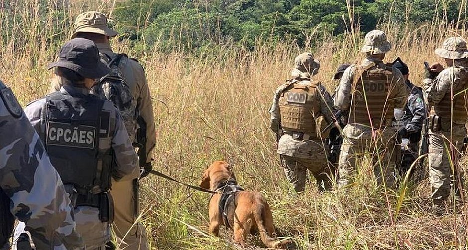 Polícia fecha espaço aéreo de cidade goiana após Lázaro ser visto em mata