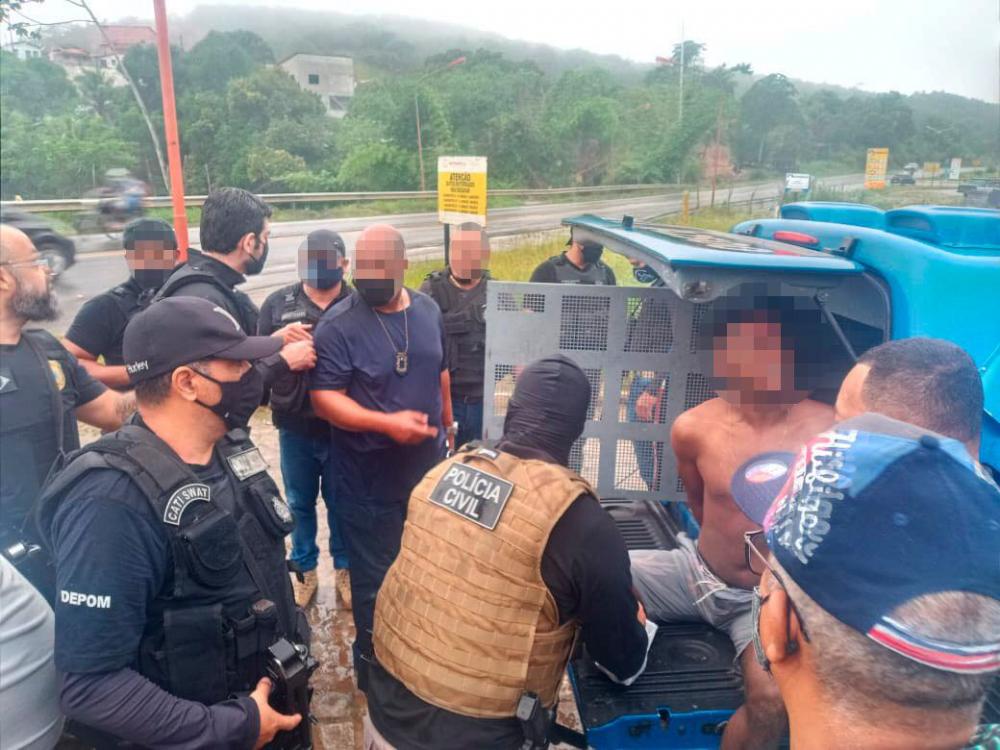 Jovem acusado por seis homicídios é preso pelas PM e PC em Mata de São João