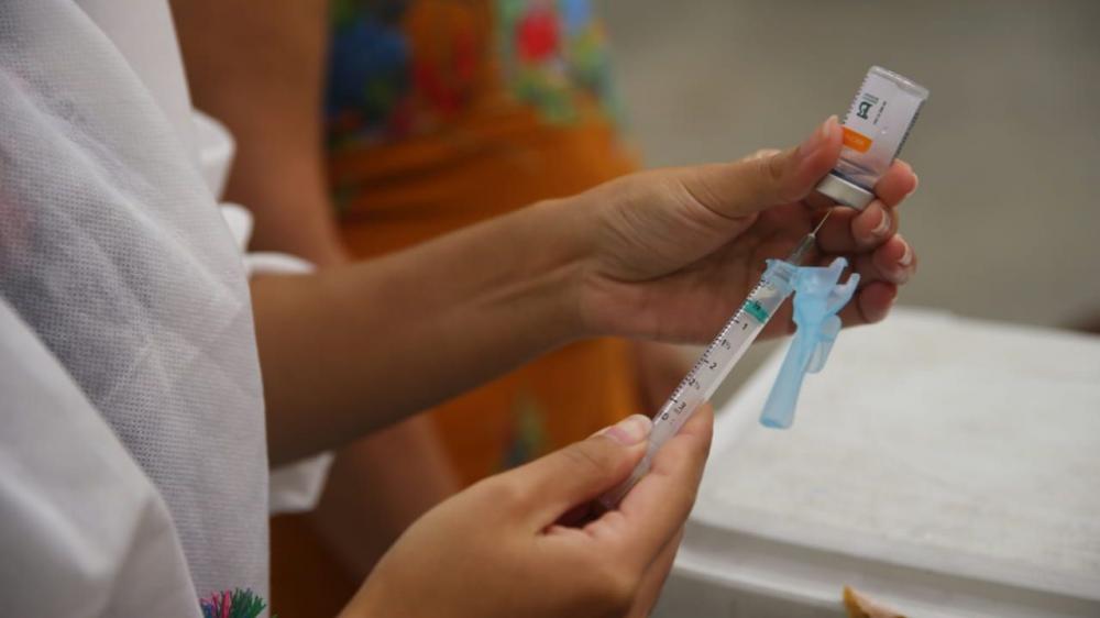 Secretário diz que Bahia recebe novas doses da Pfizer e Coronavac nesta quinta (24)