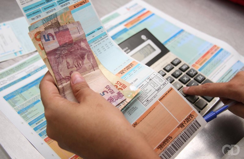 Com risco de crise hídrica, Aneel anuncia aumento na conta de luz