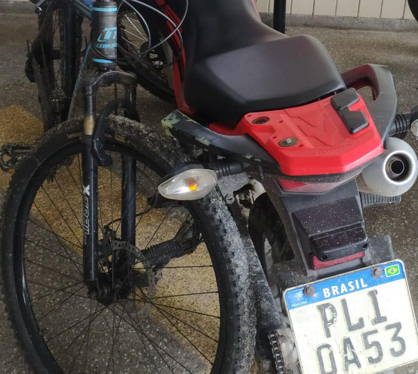 Motocicleta roubada é recuperada pela PM em Dias d’Ávila