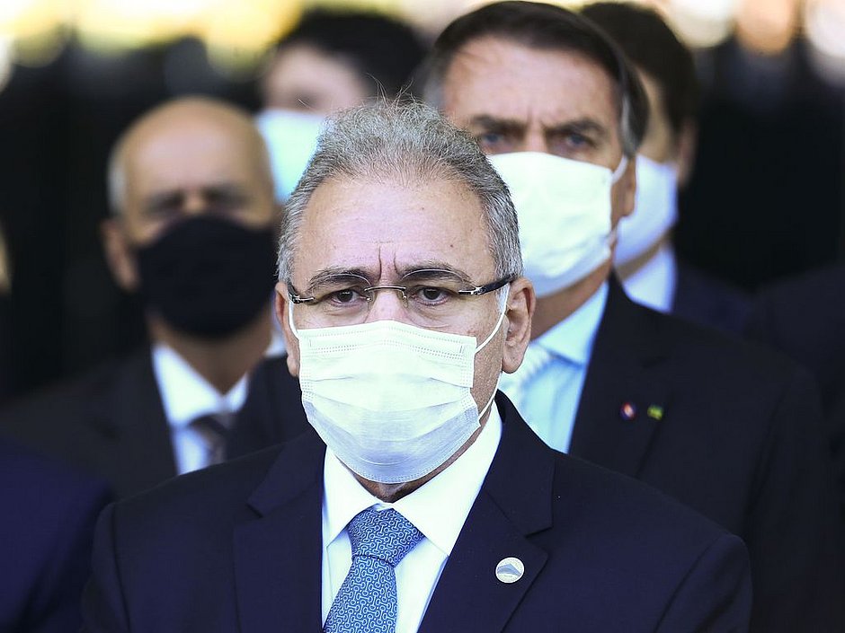 Após denúncias, Ministério da Saúde decide suspender contrato da Covaxin