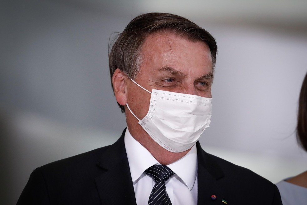 Com ressalvas, TCU forma maioria para aprovar contas de Bolsonaro de 2020