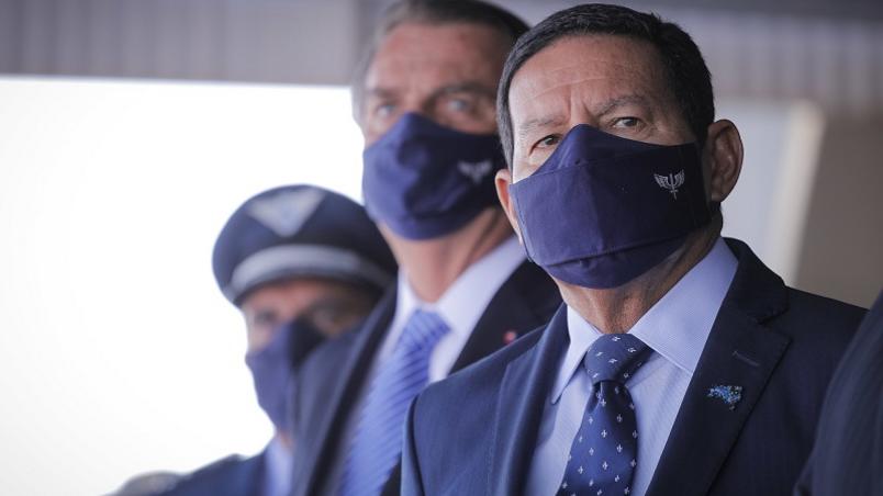‘As eleições serão realizadas’, diz Mourão após fala de Bolsonaro