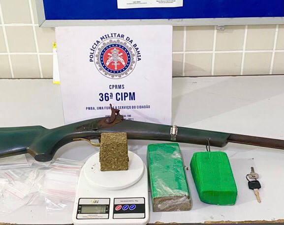 Homem é preso com mais de 1 kg de droga em Dias d’Ávila