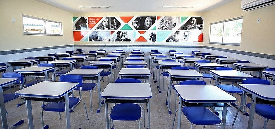Rui Costa garante que escolas serão reabertas na próxima segunda
