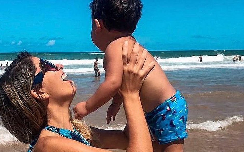 Mãe que acusa pai de fugir com filho procura criança em Praia do Forte
