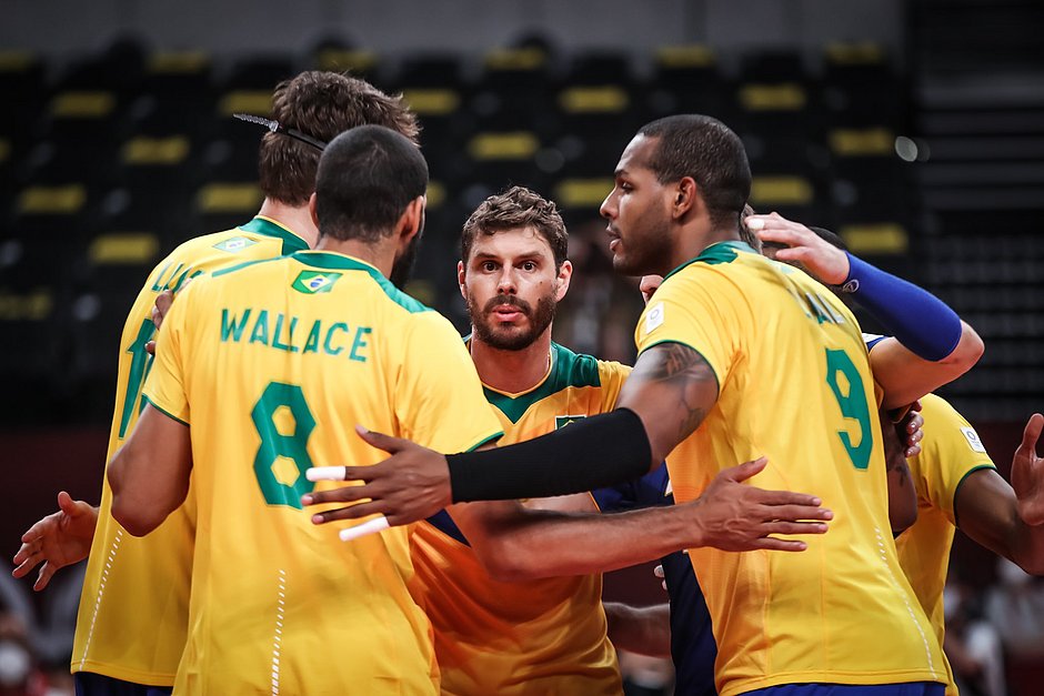 Vôlei masculino perde 1ª na Olimpíada do Japão contra os russos