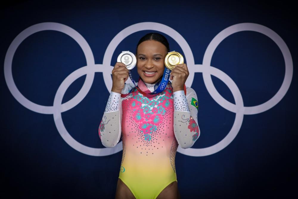  Rebeca Andrade será porta-bandeira do Brasil no encerramento