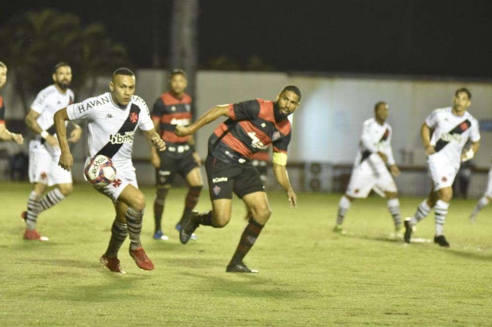 Vitória perde para o Vasco e fica na zona de rebaixamento para a Série C