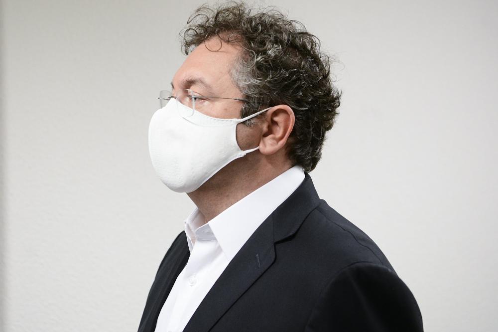 Francisco Maximiano, dono da Precisa, presta depoimento